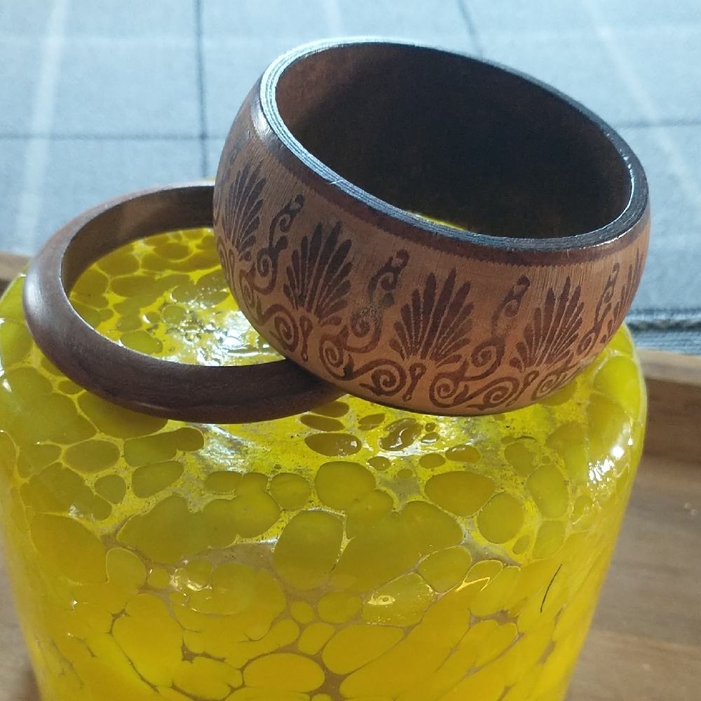 Brown Wooden Bangle Set